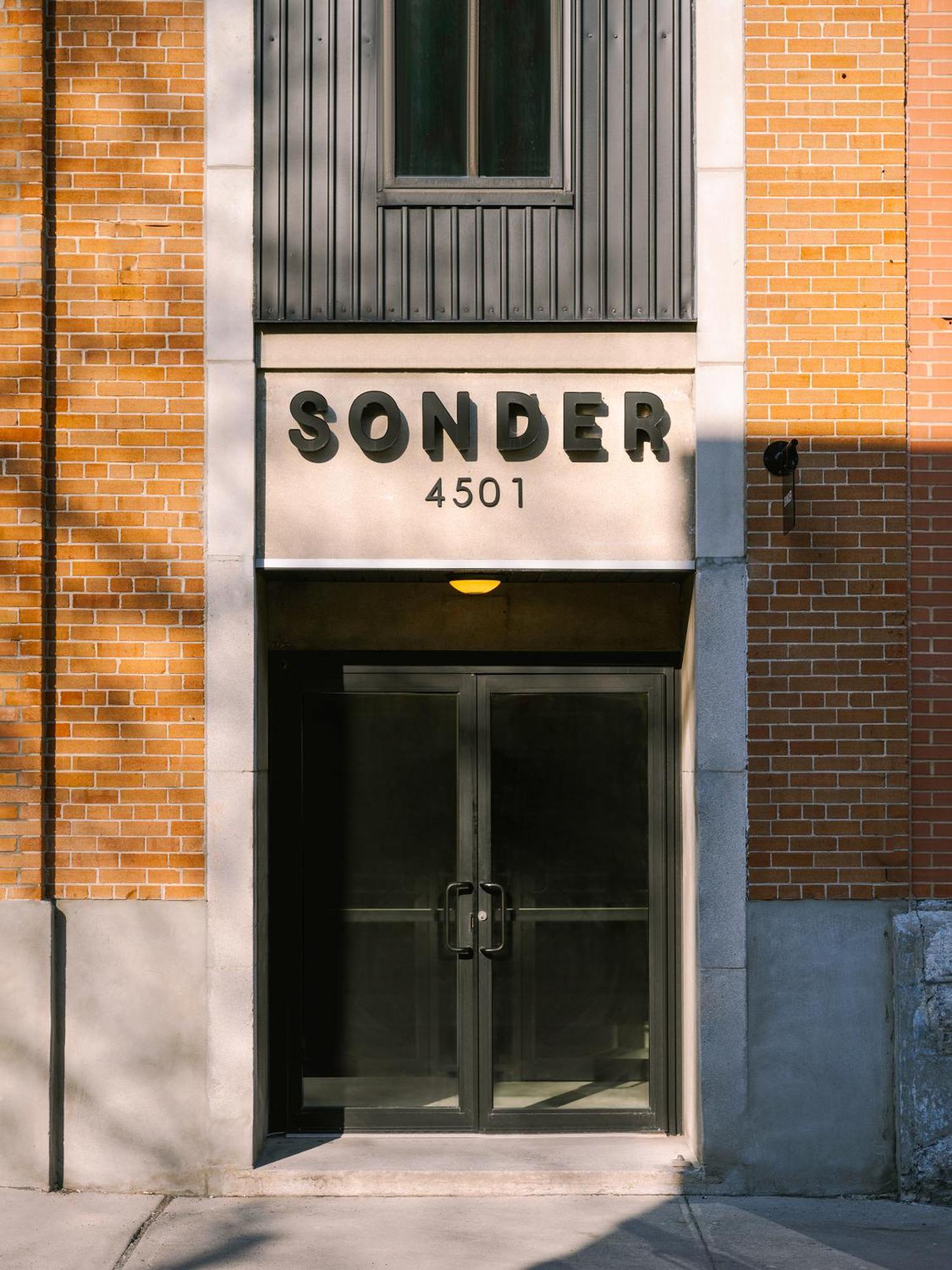 Sonder Le Guerin Aparthotel Montreal Bagian luar foto