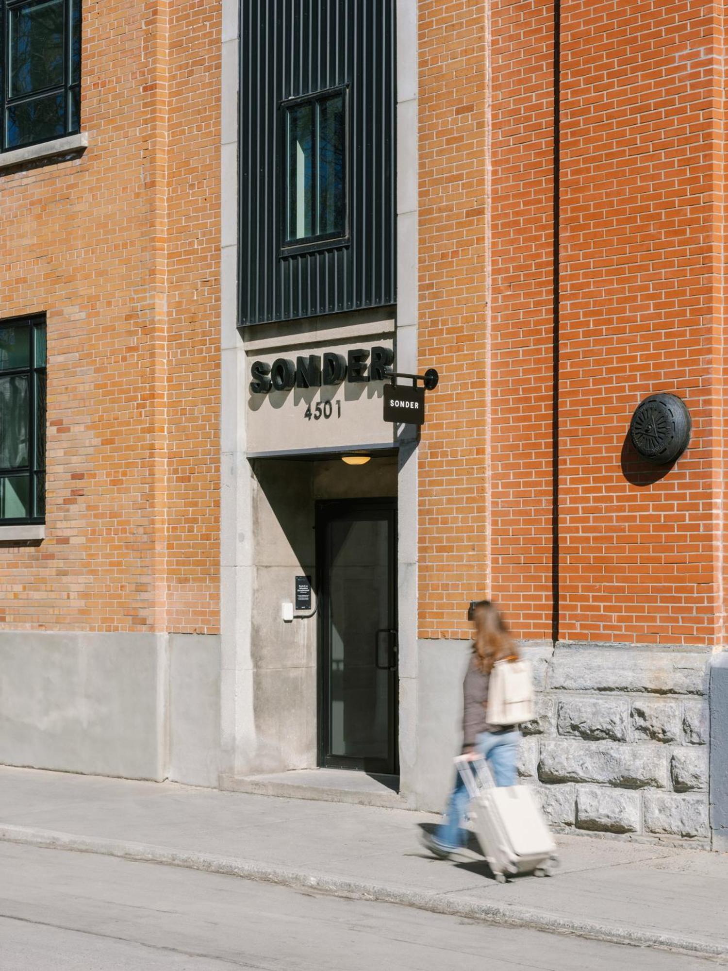 Sonder Le Guerin Aparthotel Montreal Bagian luar foto